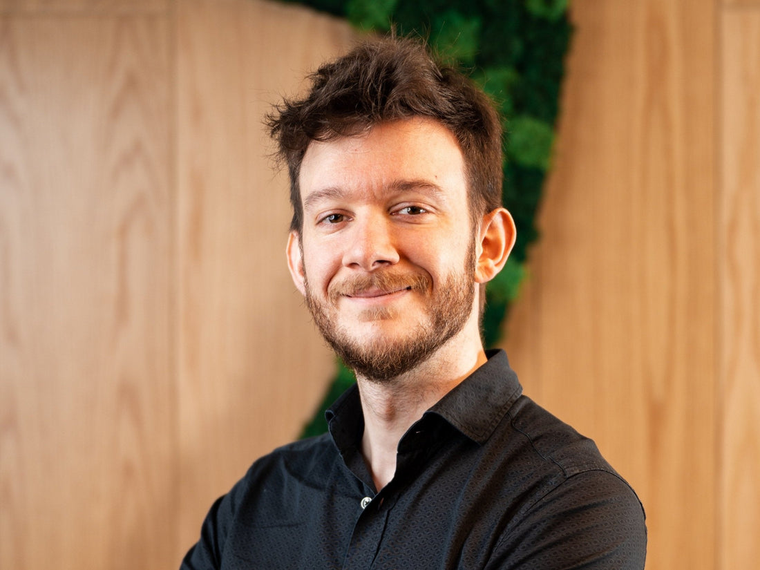 To call or not to call: recruiters' approach to contacting before applying